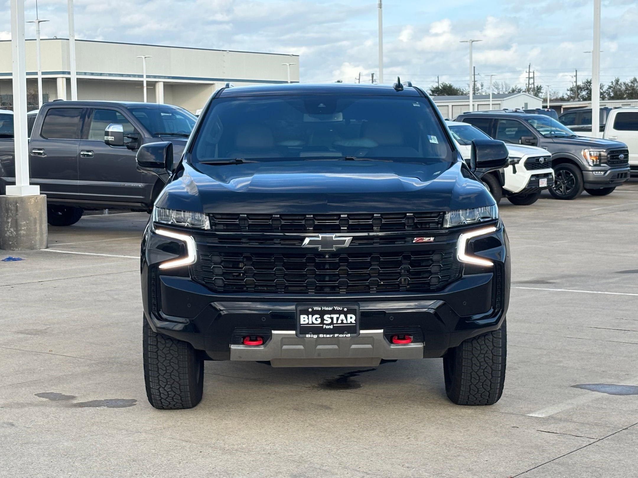Used 2023 Chevrolet Tahoe Z71 w/ Off-Road Capability Package image 10