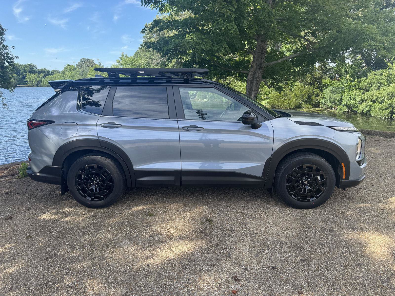New 2026 Mitsubishi Outlander AWD image 3