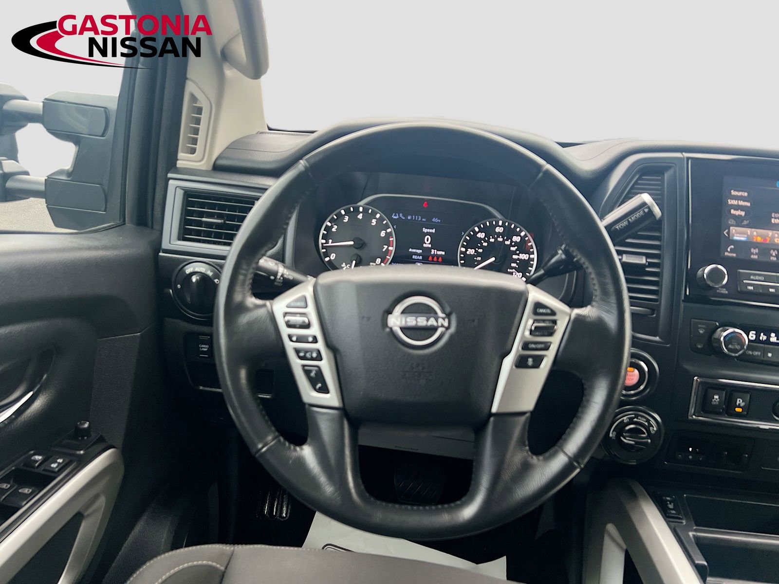 Used 2024 Nissan Titan SV w/ SV Convenience Package image 29