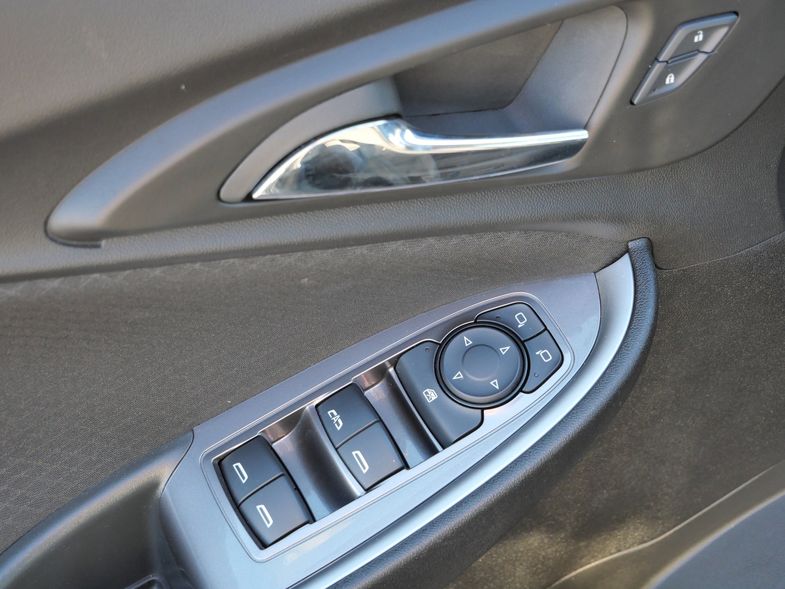 Used 2025 Chevrolet Malibu LT image 19