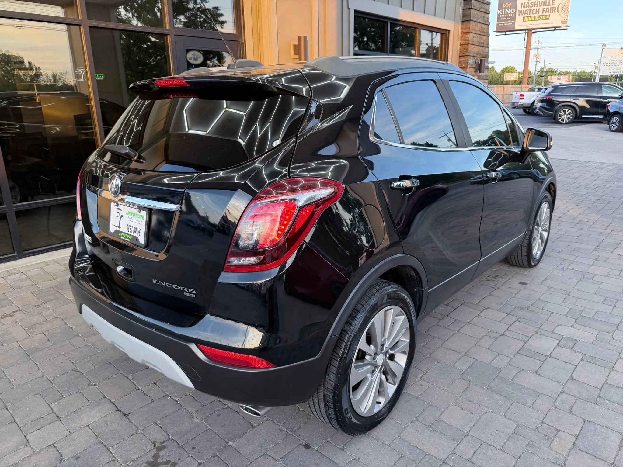 Used 2019 Buick Encore Preferred AWD/4WD image 10