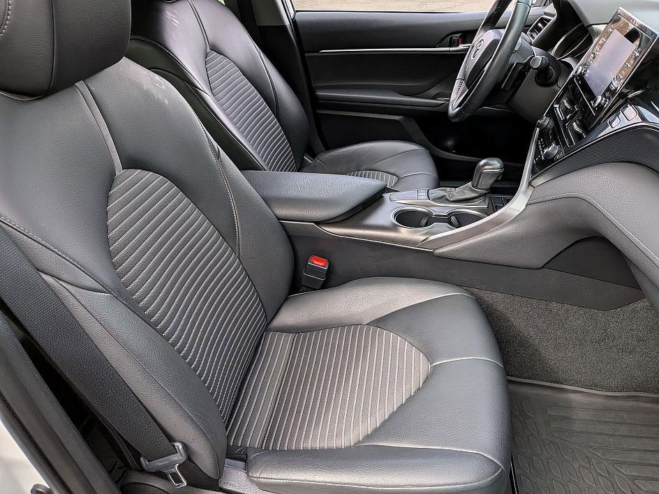 Used 2022 Toyota Camry SE image 34