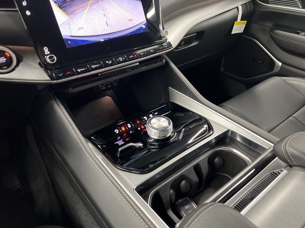 Used 2025 Jeep Wagoneer Series II image 23