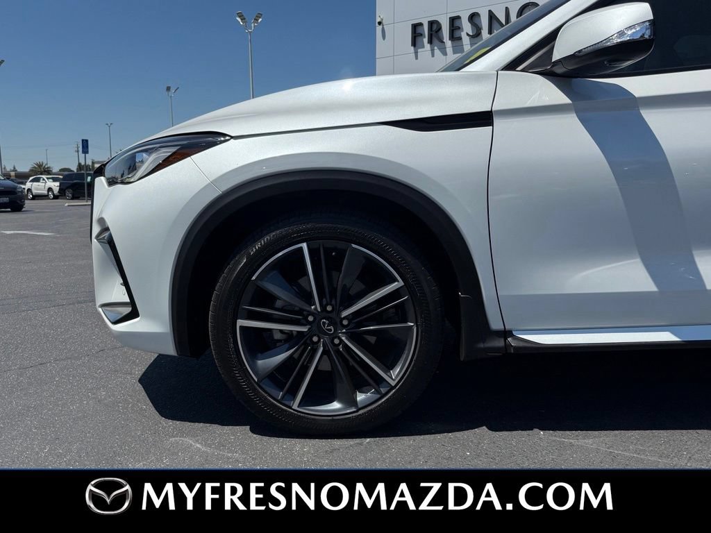 Used 2025 INFINITI QX50 Sport AWD/4WD image 5