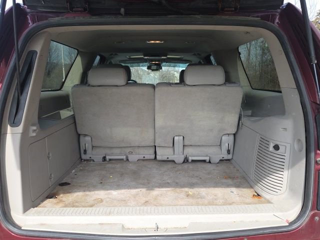 Used 2008 Chevrolet Suburban LT image 11