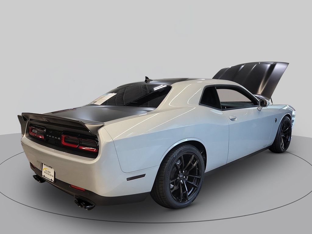 Used 2023 Dodge Challenger SRT Hellcat RWD image 3