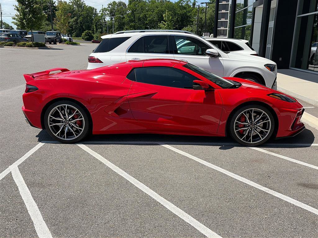 Used 2023 Chevrolet Corvette Stingray Preferred Conv w/ Z51 Performance Package RWD image 2