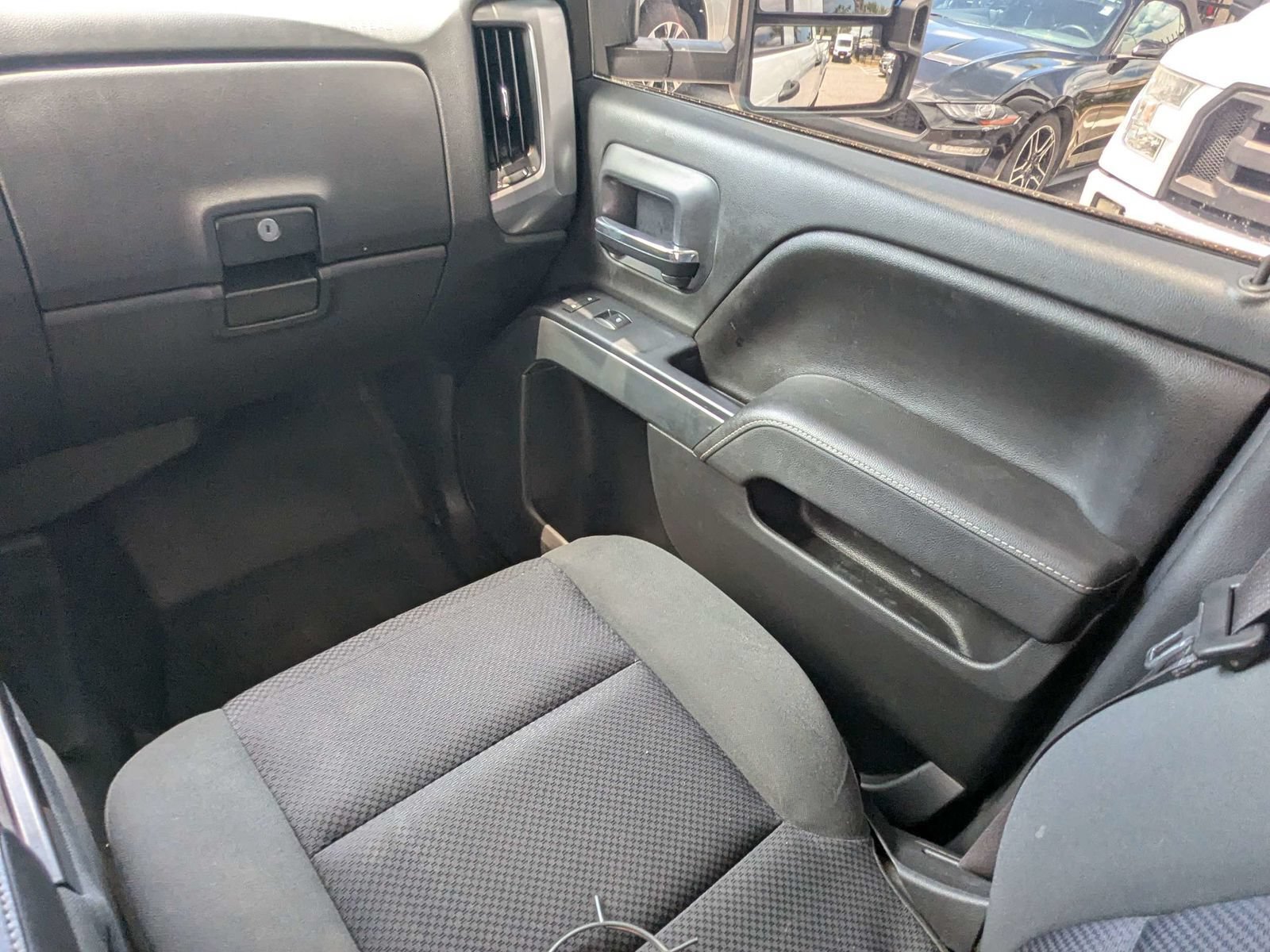 Used 2015 Chevrolet Silverado 2500 LT AWD/4WD image 17