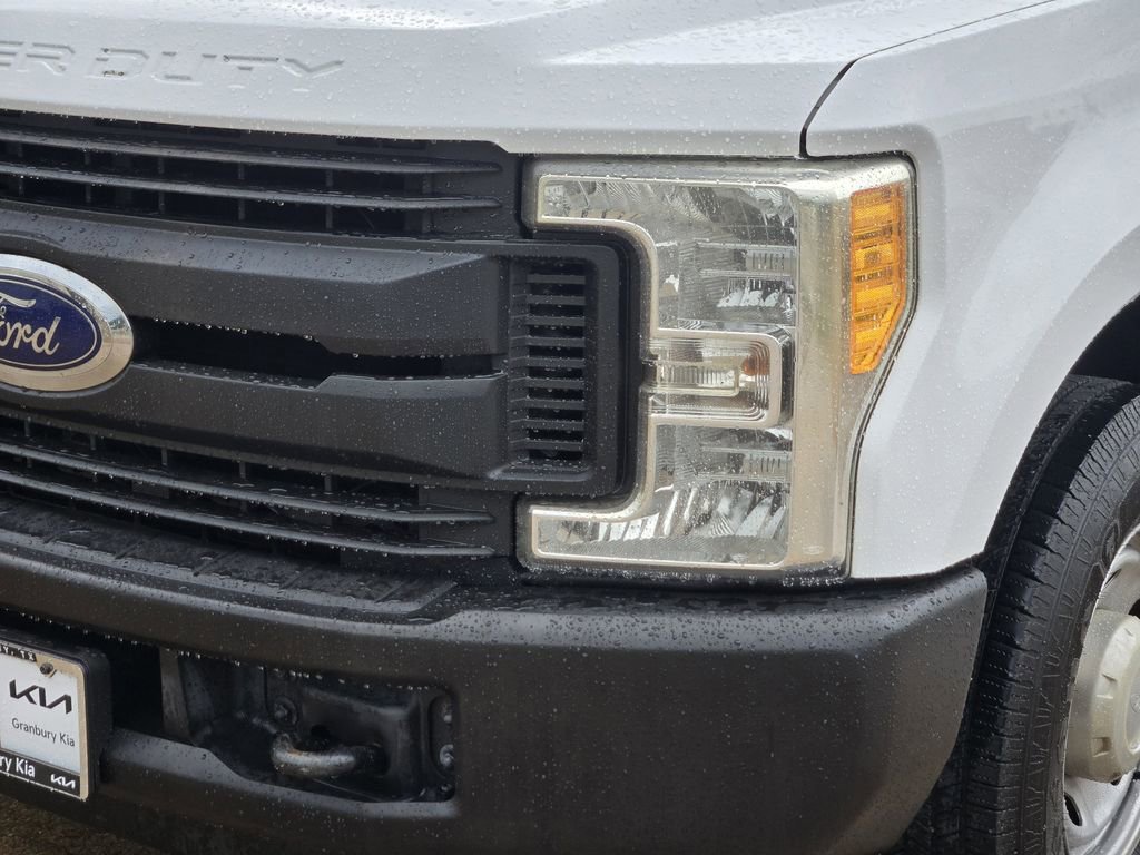 Used 2017 Ford F250 XL RWD image 6
