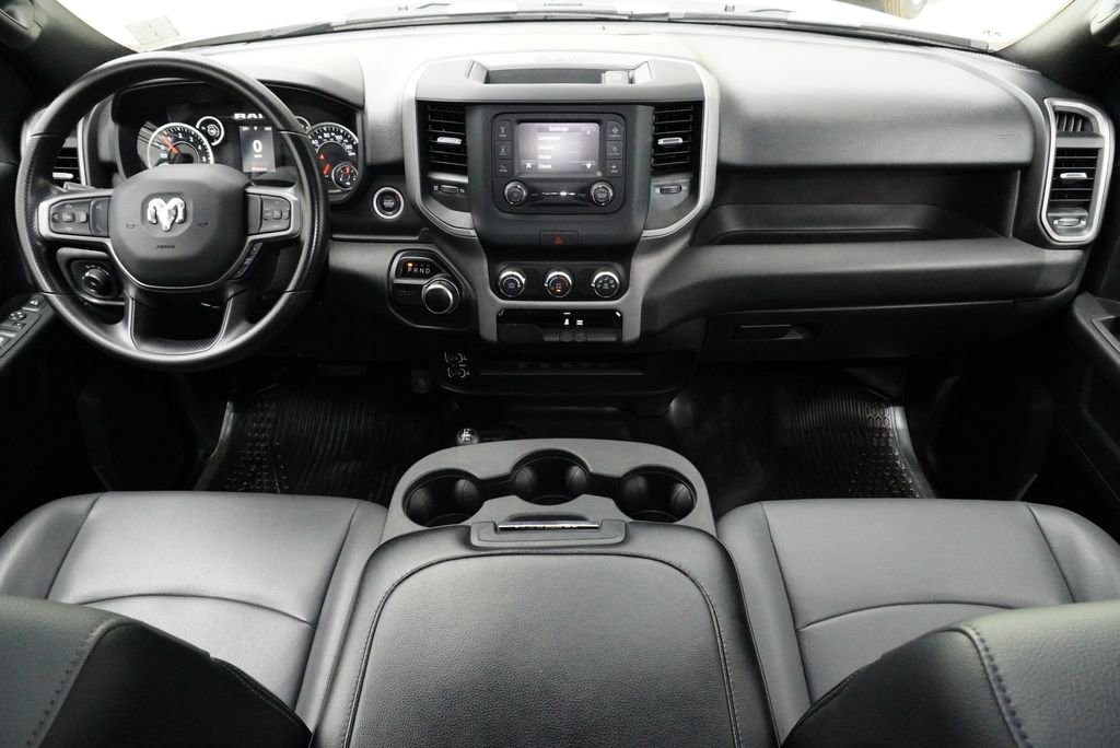 Used 2024 RAM 2500 Tradesman w/ Chrome Appearance Group image 21