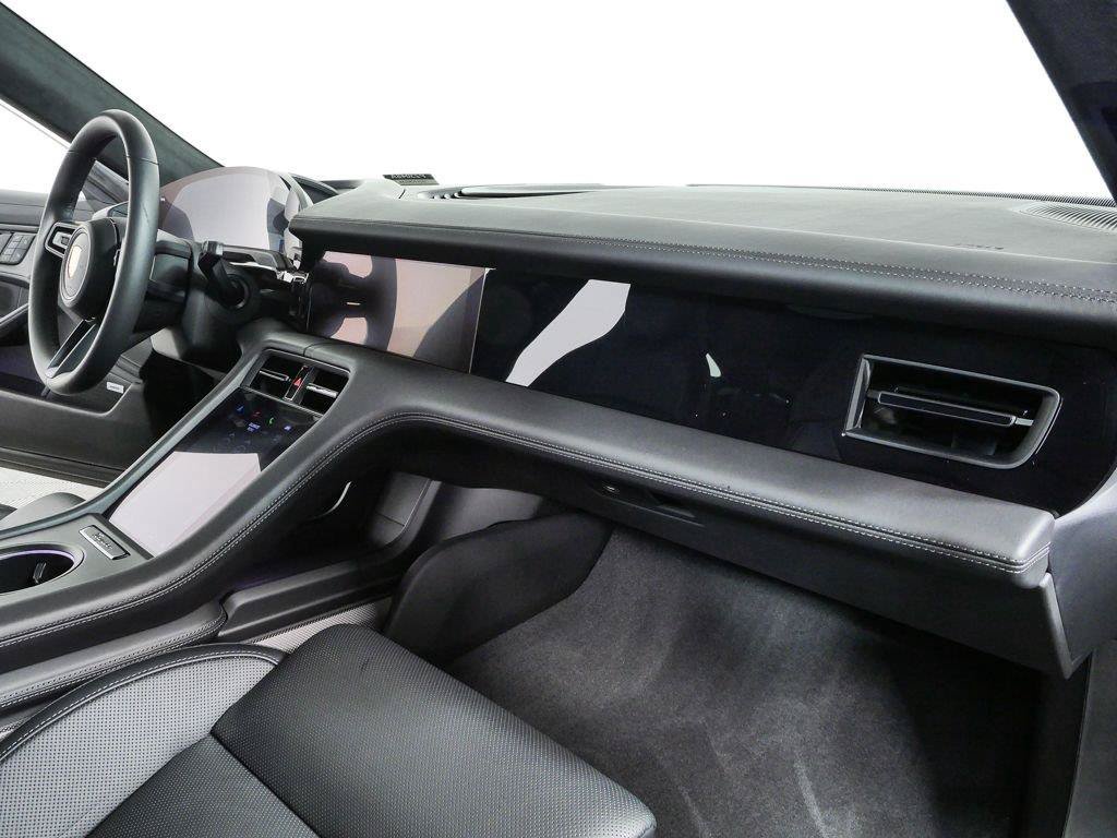 Used 2024 Porsche Taycan Turbo AWD/4WD image 26