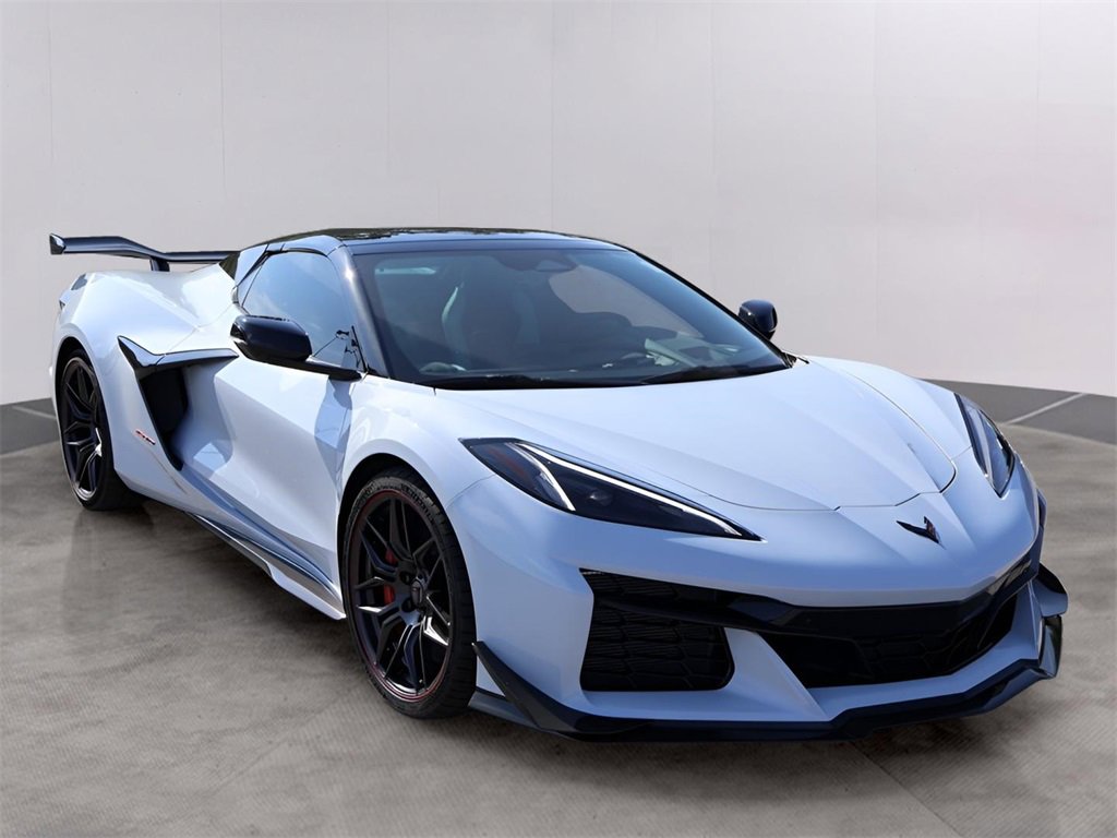 Used 2024 Chevrolet Corvette Z06 w/ Z07 Performance Package image 11