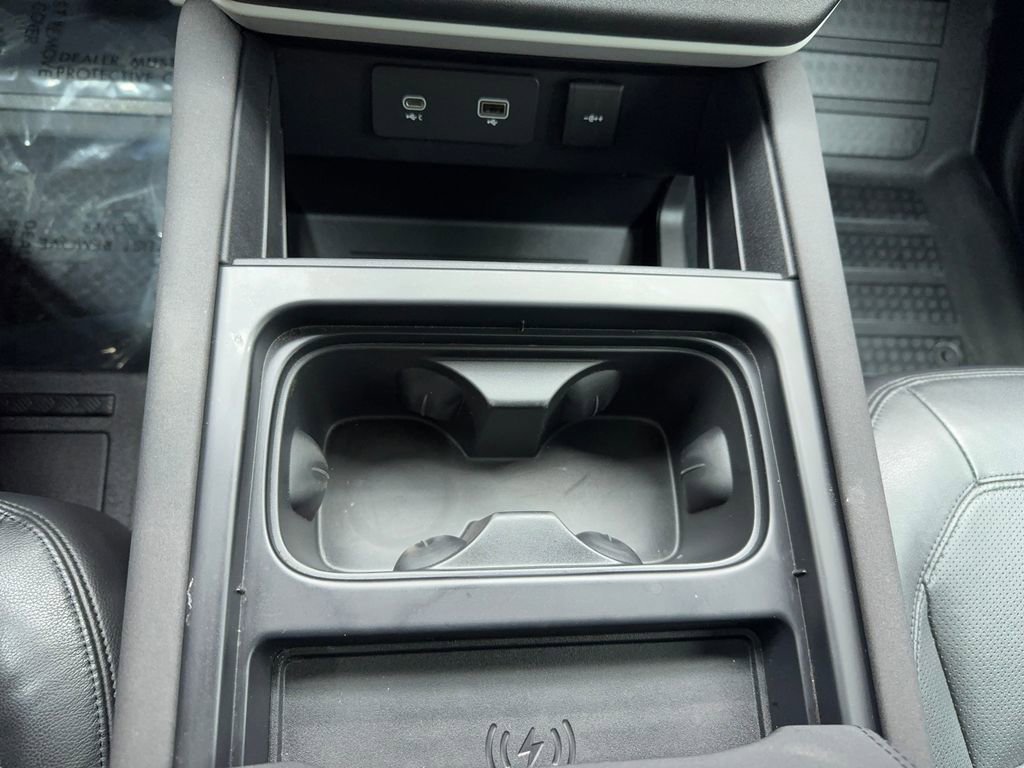 Used 2022 Land Rover Defender 110 S image 30