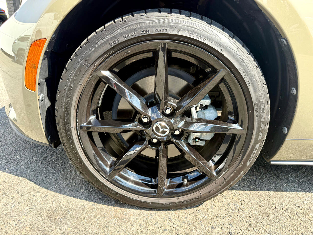 Used 2023 MAZDA MX-5 Miata Club image 11
