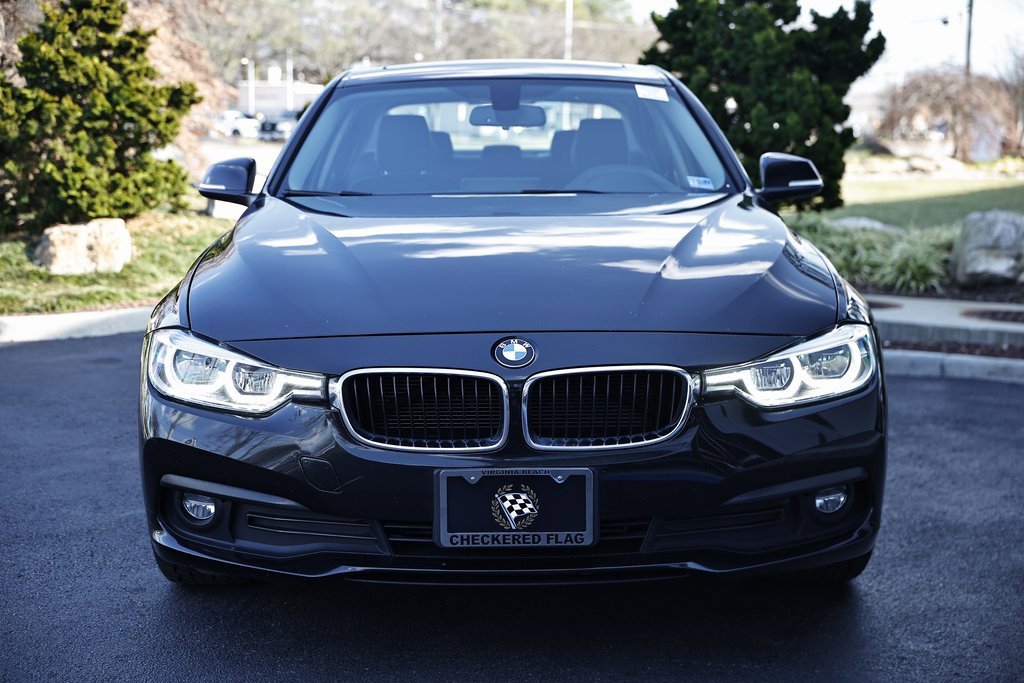 Used 2018 BMW 320i Sedan w/ Convenience Package image 13