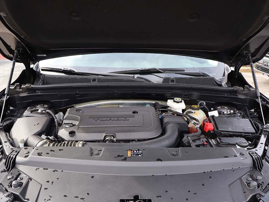 Used 2023 Buick Envision Essence w/ Sport Touring Package image 23