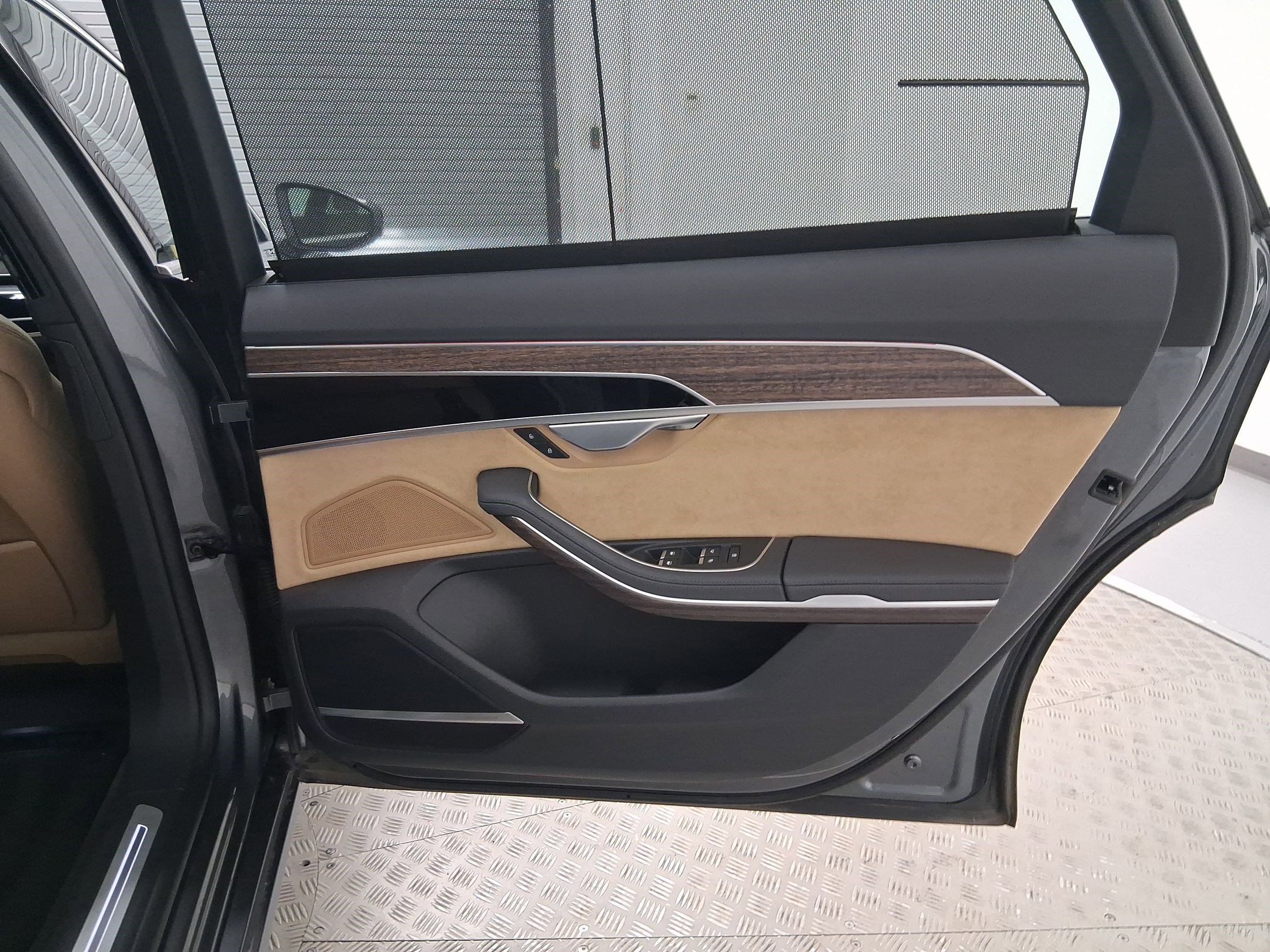 Used 2021 Audi A8 L 3.0T image 31