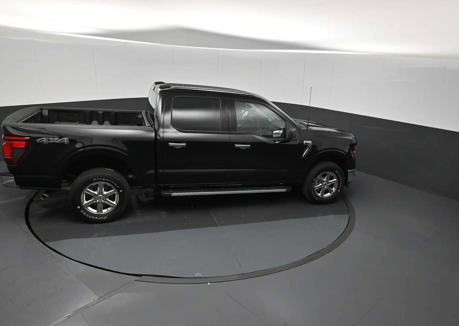Used 2025 Ford F150 XLT w/ Equipment Group 301A Standard AWD/4WD image 38