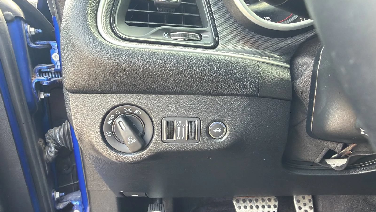 Used 2018 Dodge Challenger R/T Plus RWD image 15