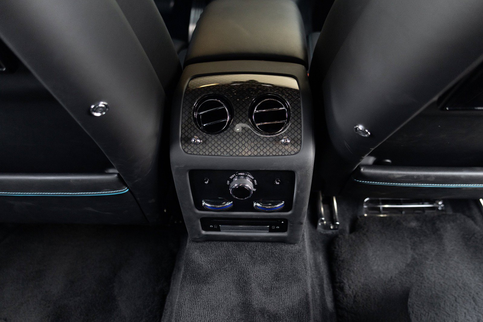 Used 2023 Rolls-Royce Ghost Black Badge w/ Black Badge Ghost Package AWD/4WD image 46