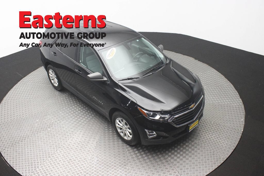 Used 2019 Chevrolet Equinox LS w/ LS Convenience Package AWD/4WD image 3