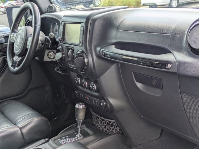 Used 2012 Jeep Wrangler Unlimited Sahara AWD/4WD image 20