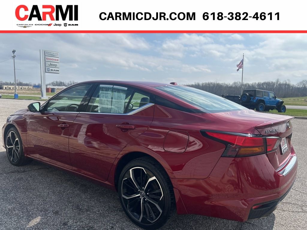 Used 2023 Nissan Altima 2.5 SR w/ SR Premium Package AWD/4WD image 4