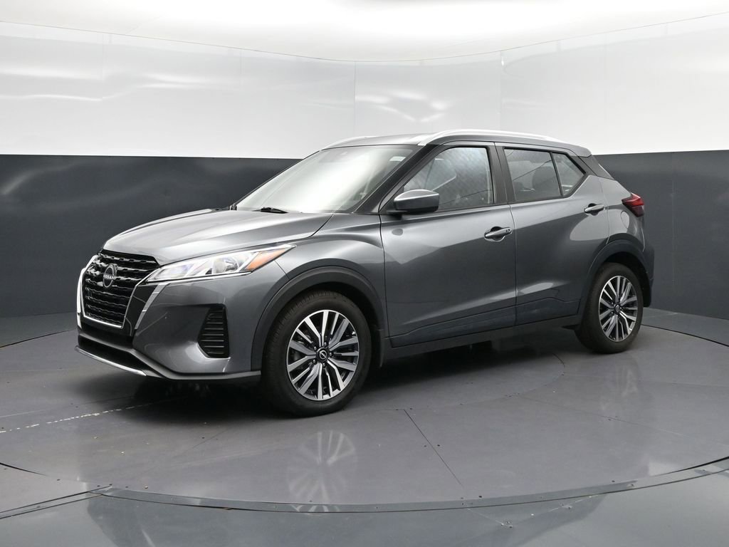 Used 2024 Nissan Kicks SV FWD image 3