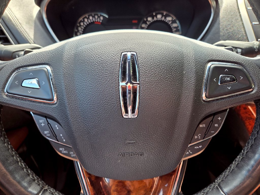 Used 2018 Lincoln MKX Reserve w/ Driver Assistance Package FWD image 31