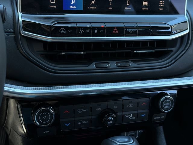 Used 2023 Jeep Compass High Altitude AWD/4WD image 24