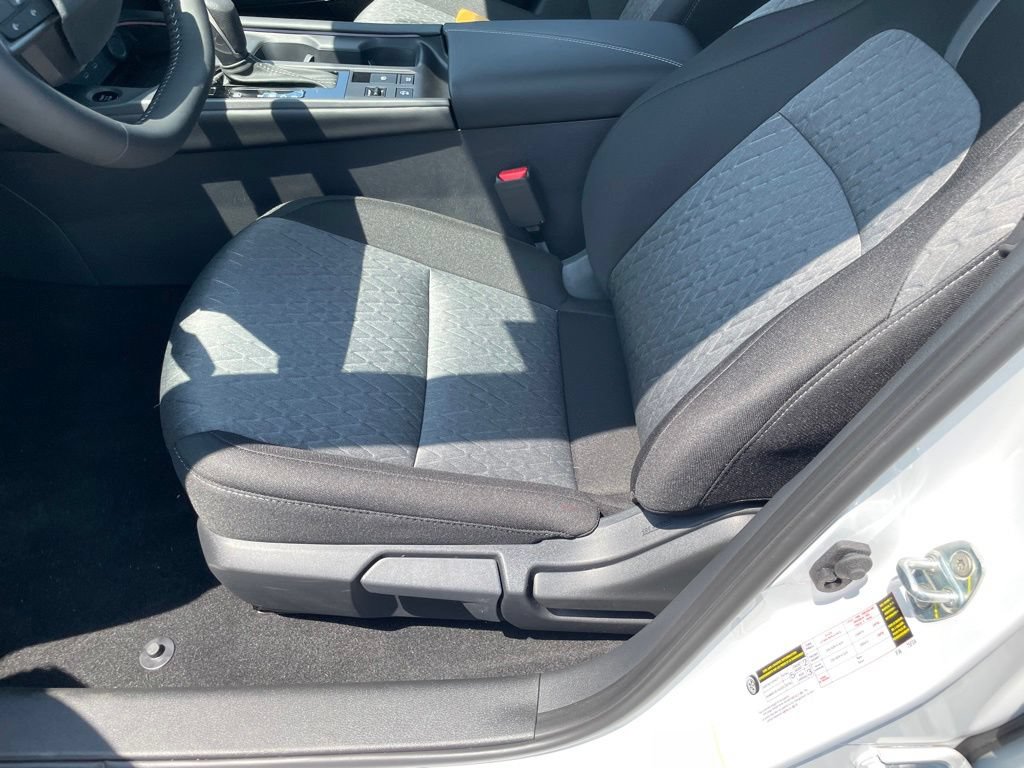 New 2026 Nissan Sentra SV w/ SV Convenience Package FWD image 9