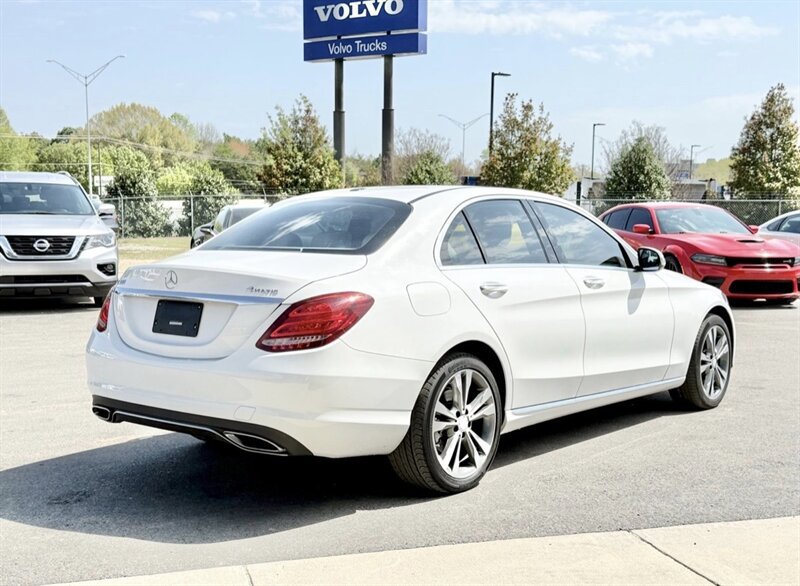 Used 2016 Mercedes-Benz C 300 4MATIC Sedan image 11