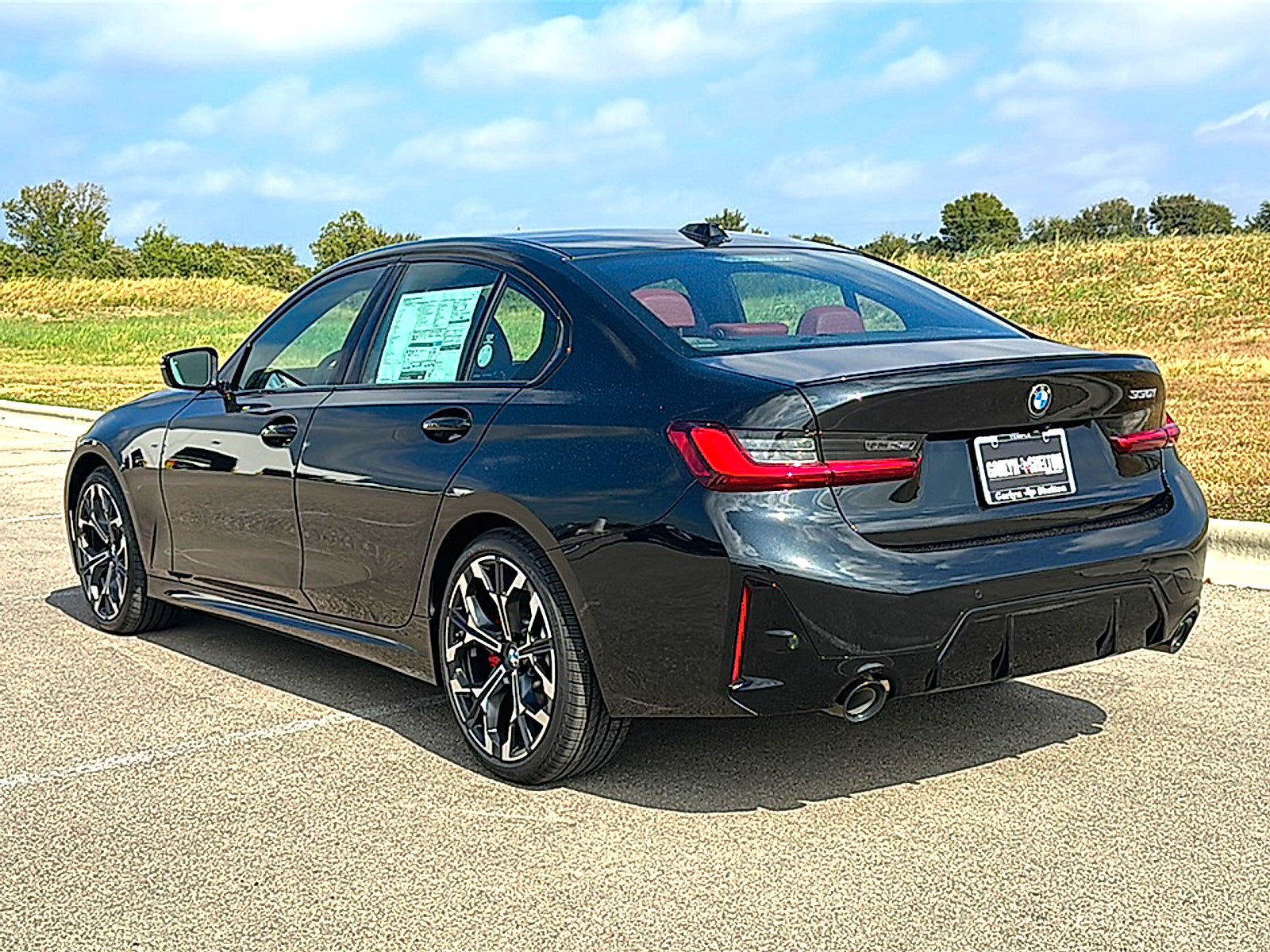 New 2026 BMW 330i Sedan w/ M Sport Package RWD image 6
