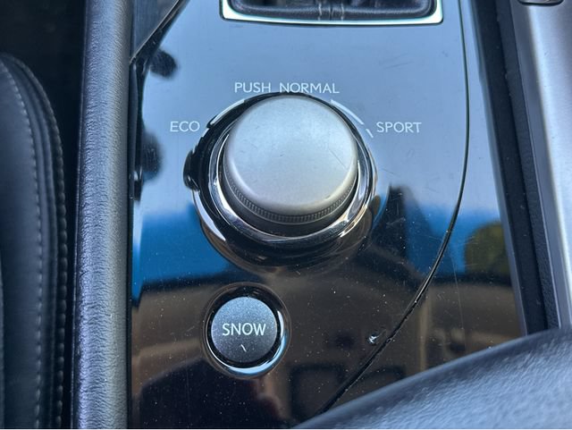 Used 2017 Lexus GS 350 w/ Preferred Accessory Package RWD image 32