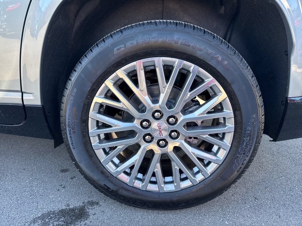 New 2026 GMC Acadia Denali w/ Super Cruise Package FWD image 38
