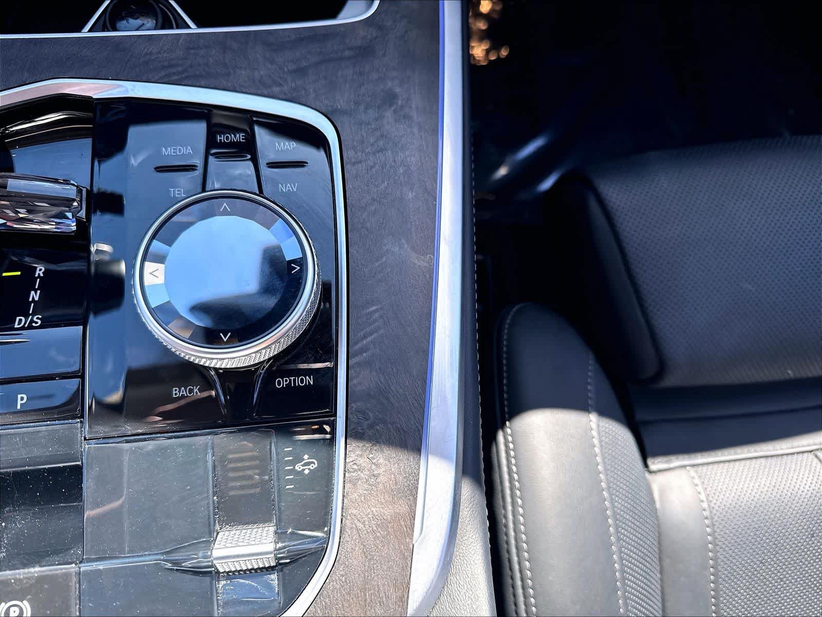 Certified 2024 BMW X7 xDrive40i AWD/4WD image 18