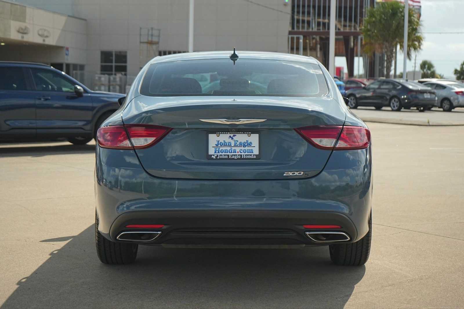 Used 2015 Chrysler 200 S w/ Navigation & Sound Group I FWD image 5