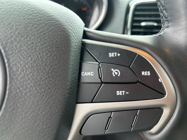 Used 2022 Jeep Grand Cherokee Laredo X RWD image 19