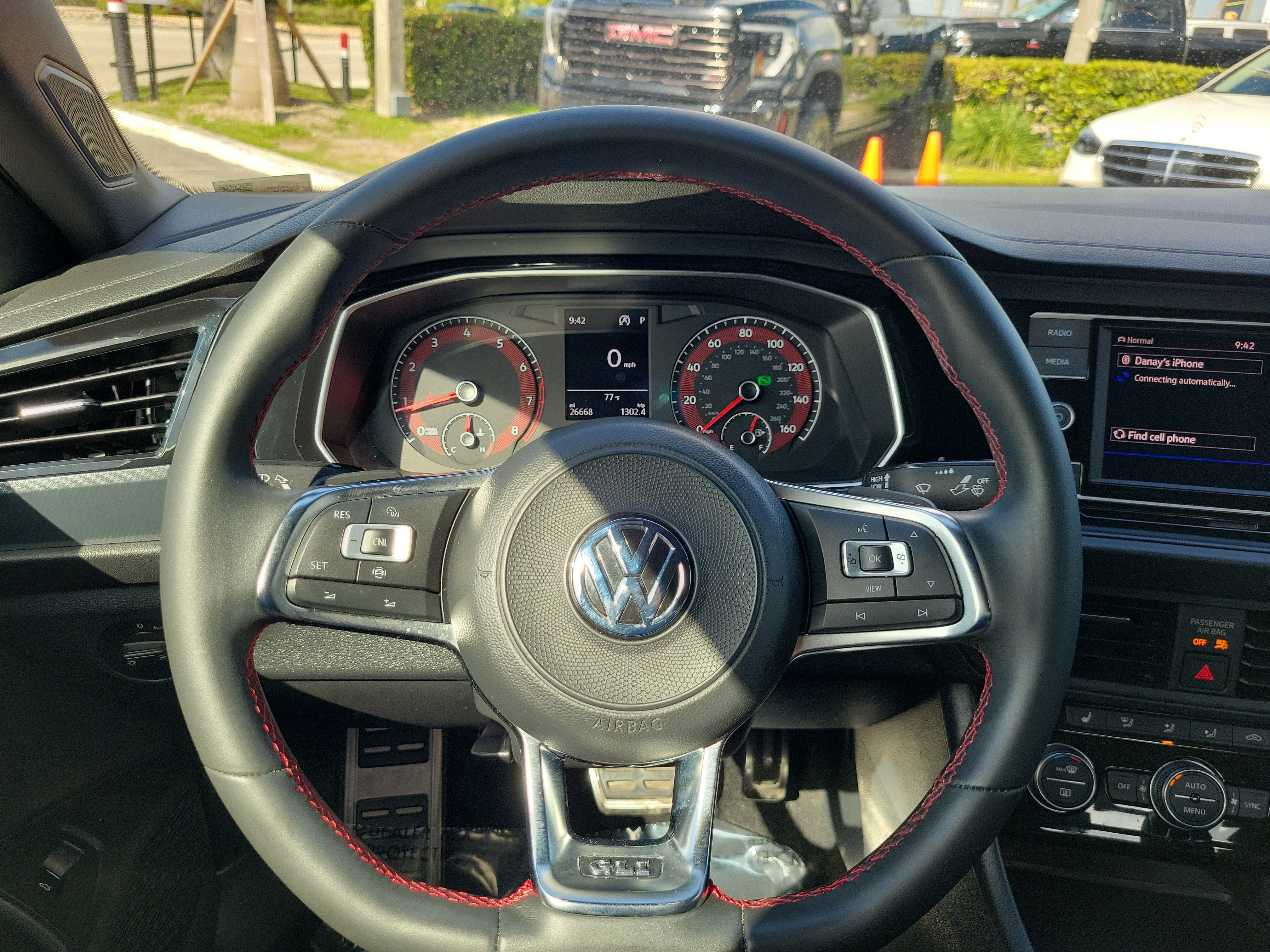 Used 2019 Volkswagen Jetta GLI FWD image 15