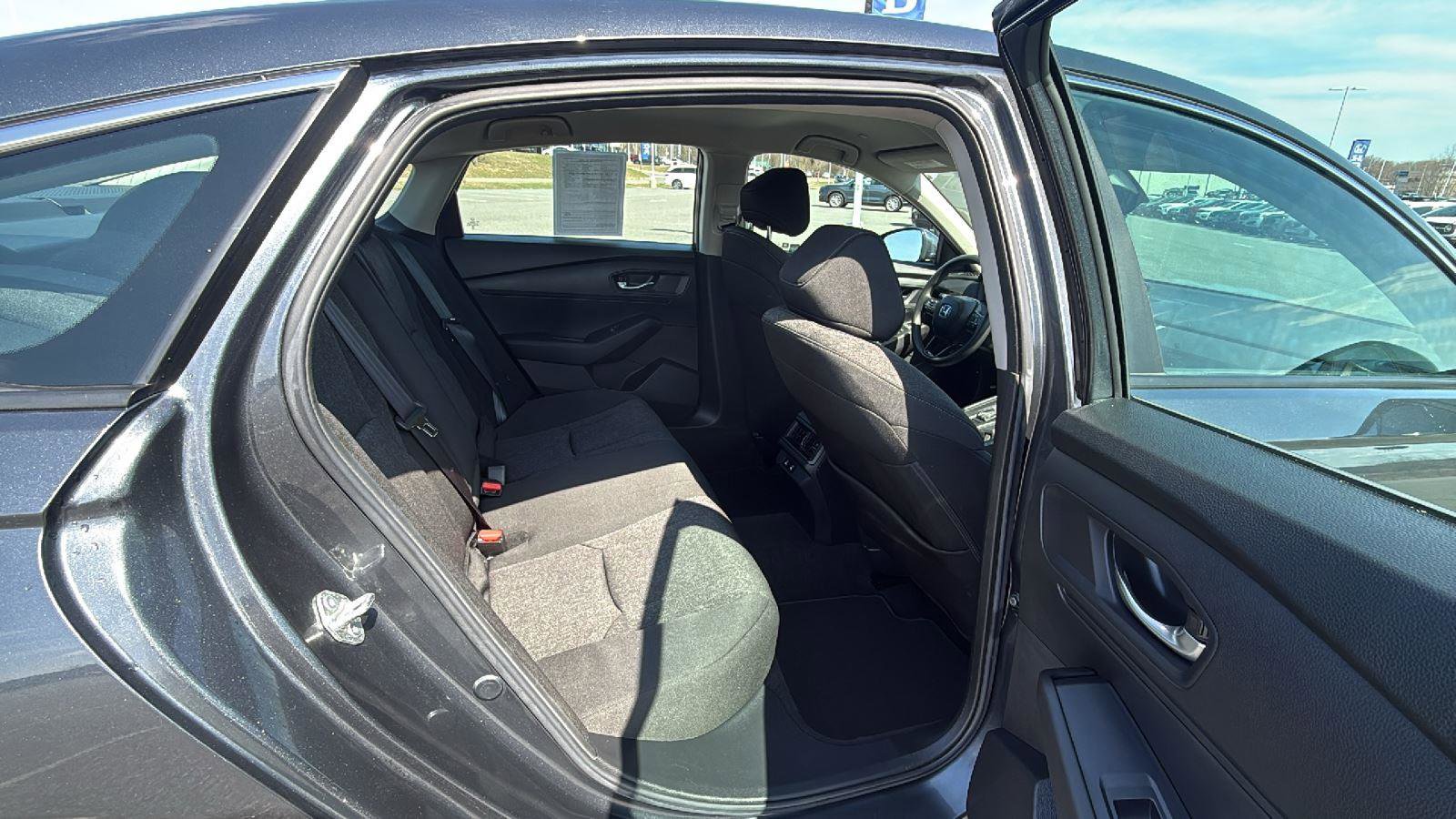 Used 2025 Honda Accord LX image 18