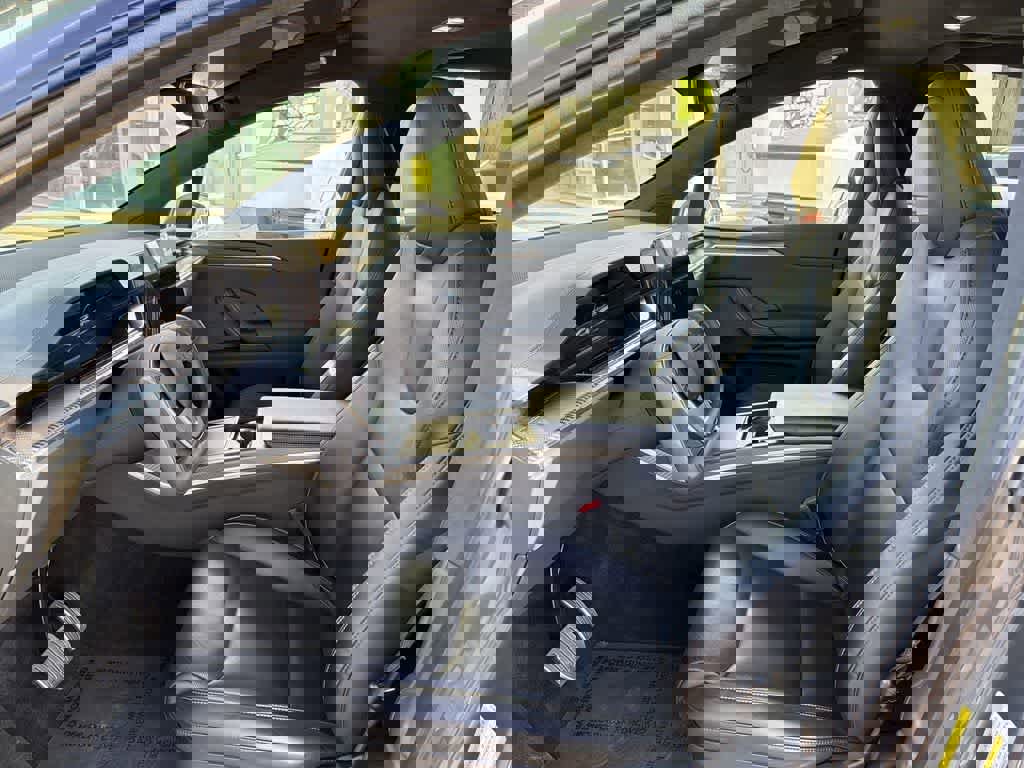 Used 2022 Tesla Model X Plaid image 26