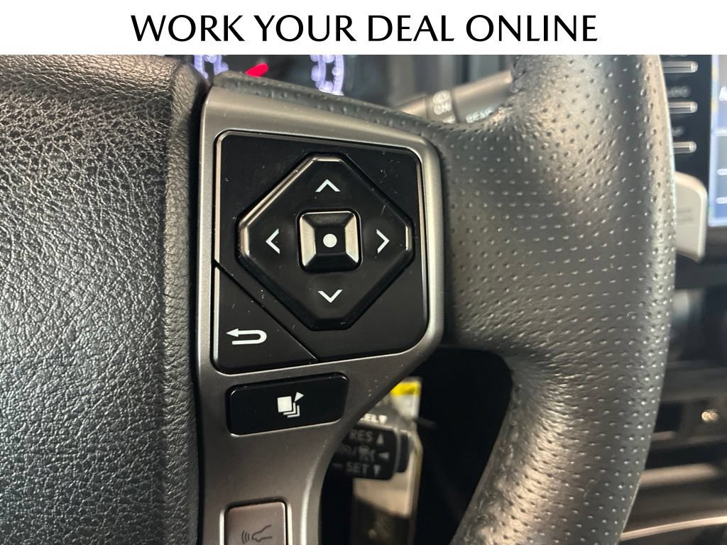 Used 2021 Toyota 4Runner SR5 AWD/4WD image 18