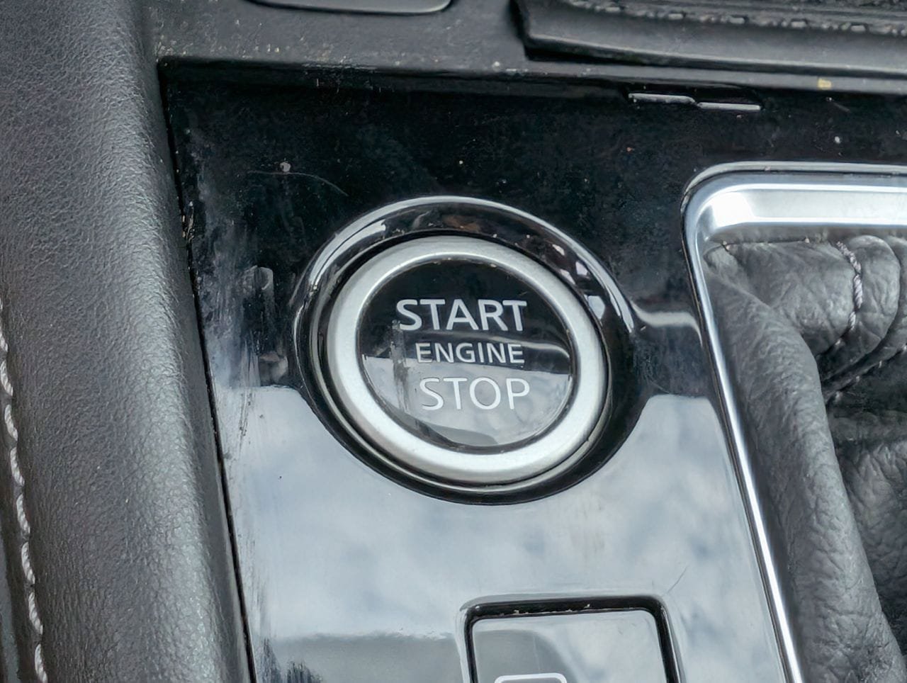 Used 2022 Nissan Kicks SV FWD image 20