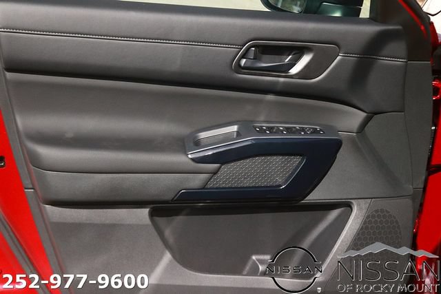 New 2026 Nissan Pathfinder SV w/ Cargo Package FWD image 8