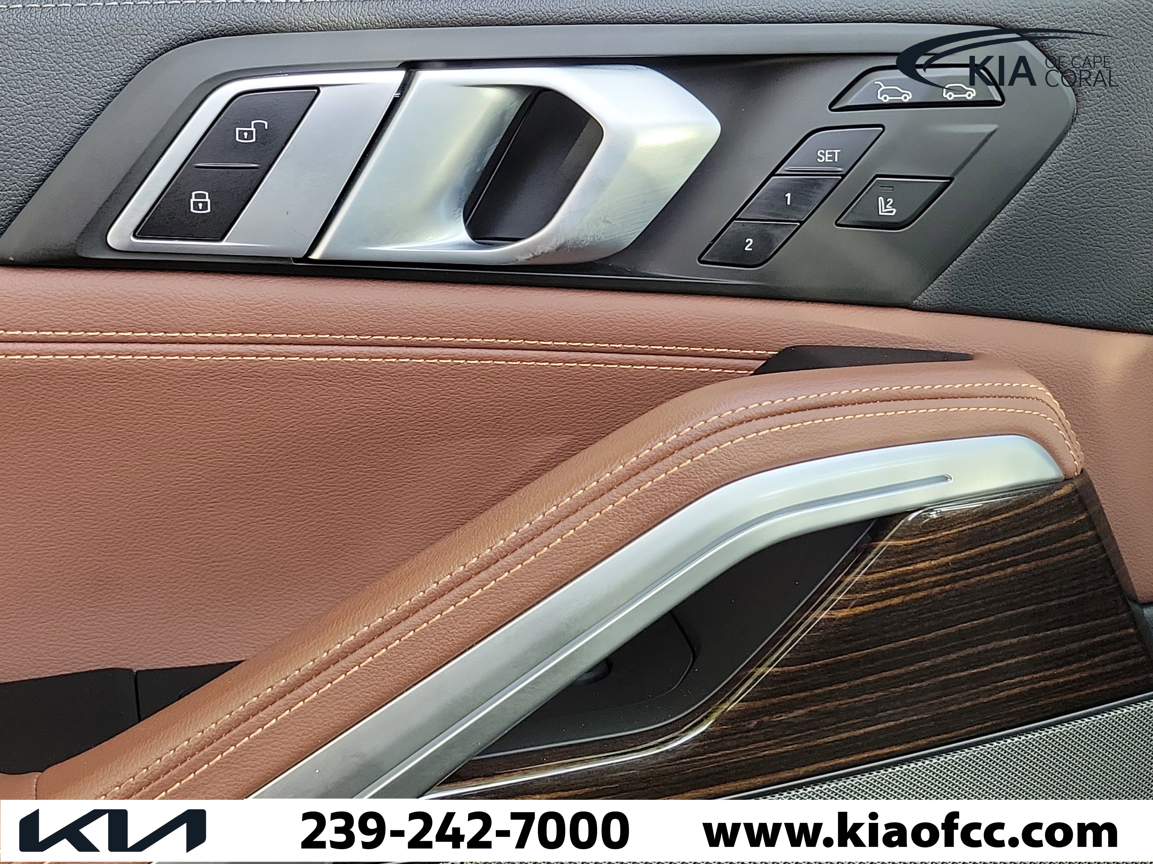 Used 2021 BMW X6 xDrive40i w/ Premium Package image 21