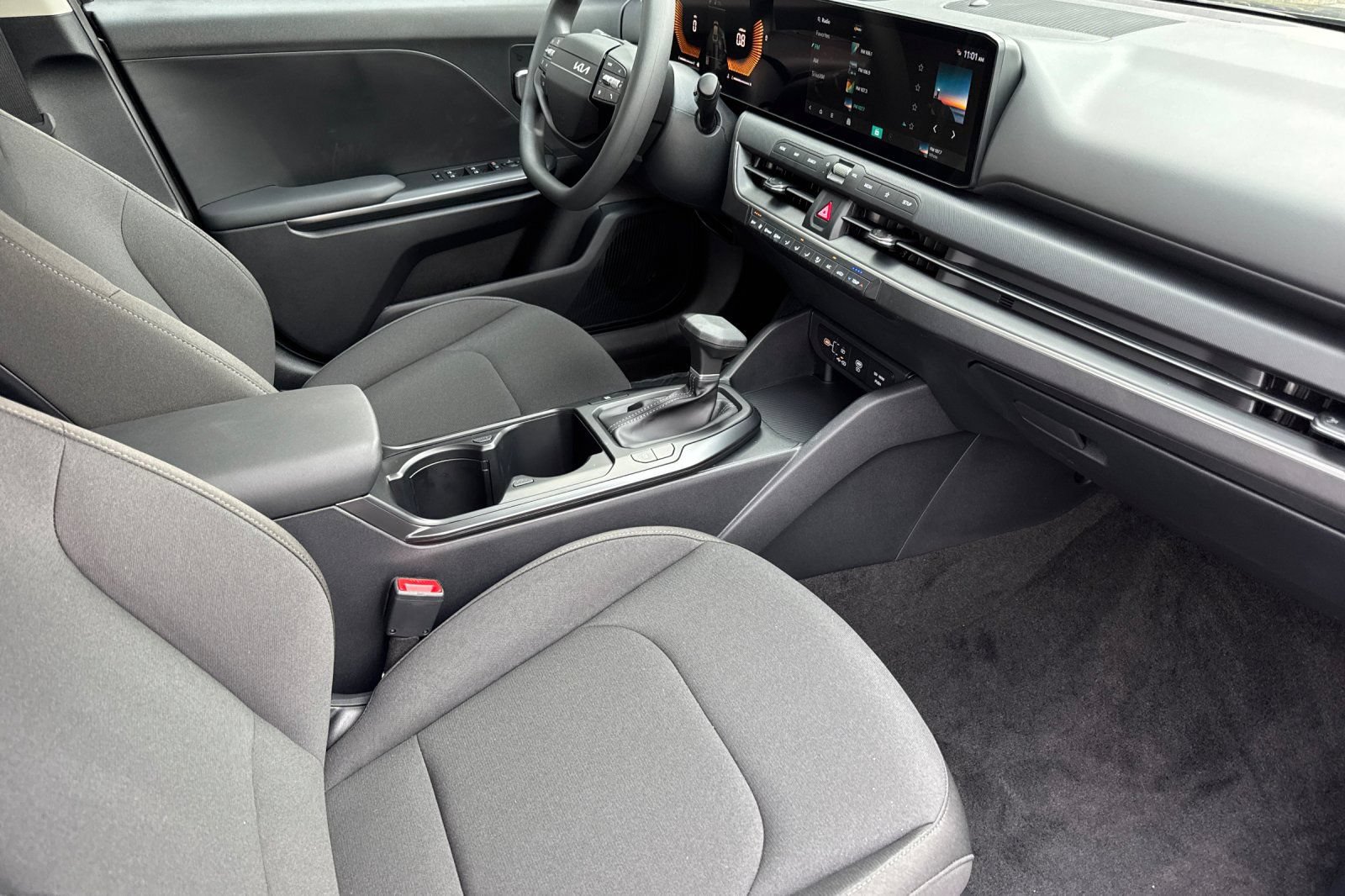 New 2026 Kia K4 FWD image 15