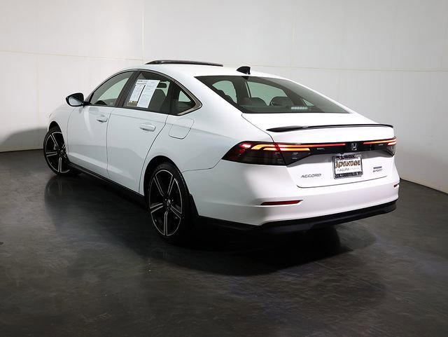 Used 2024 Honda Accord Sport image 2