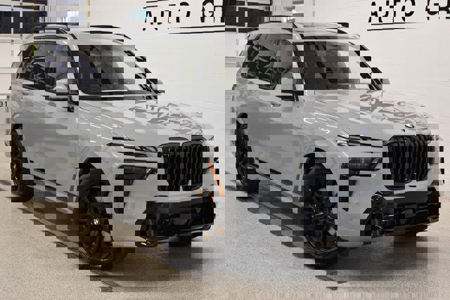 New 2026 BMW X7 xDrive40i