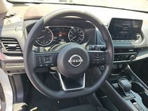 Used 2023 Nissan Rogue S AWD/4WD image 23