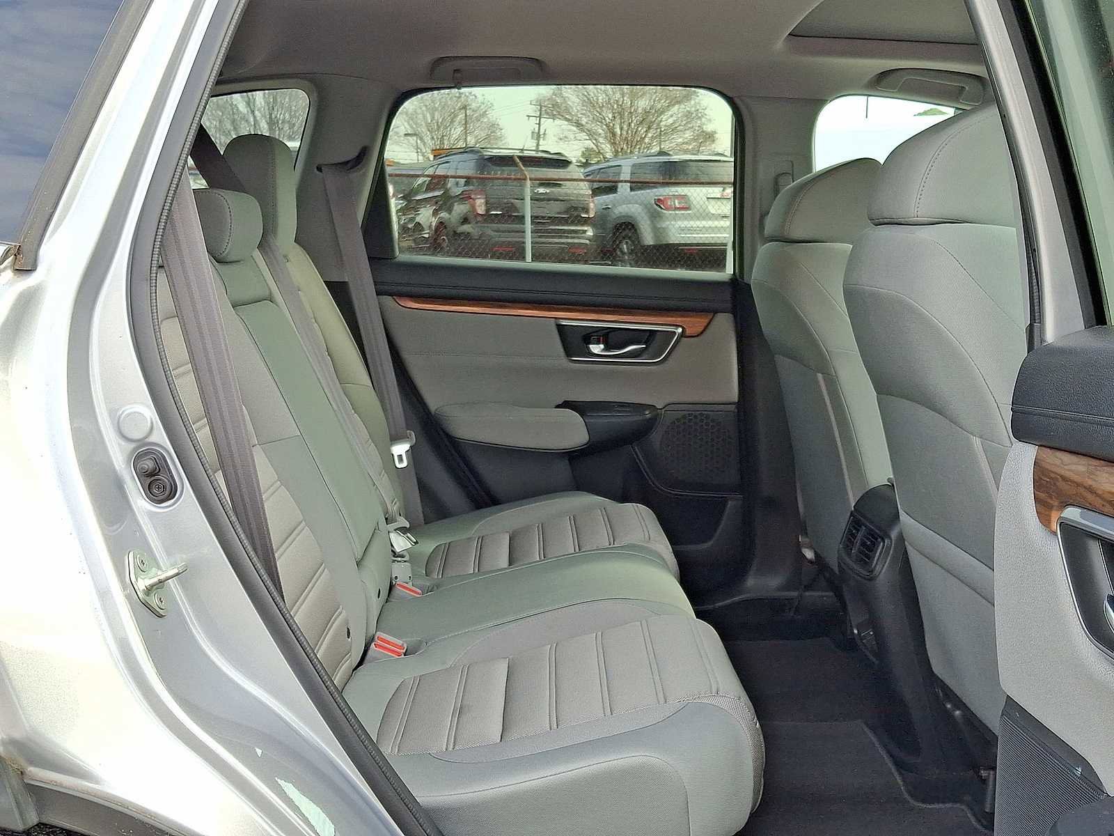 Used 2019 Honda CR-V EX image 32